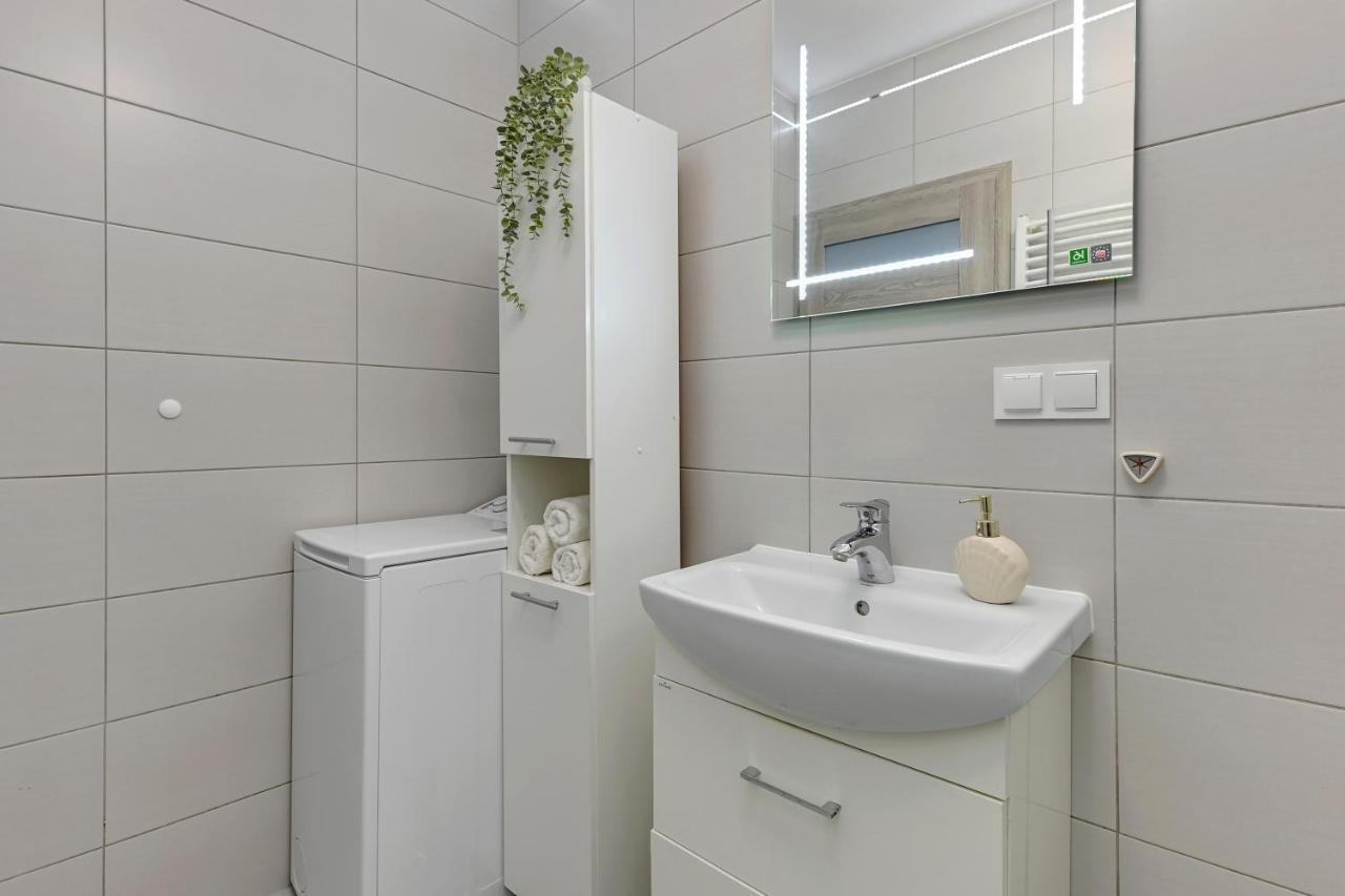 Downtown Apartments Sadova City Center & Parking 格但斯克 外观 照片